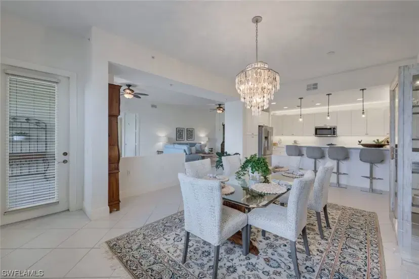 Picture of 3725 Montreux Ln 5-103, Naples FL 34114