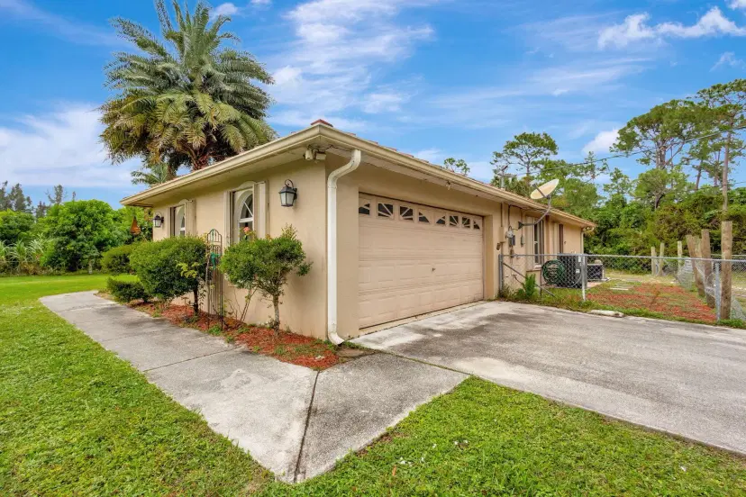 Picture of 17891 N 86Th Street N, The Acreage FL 33470