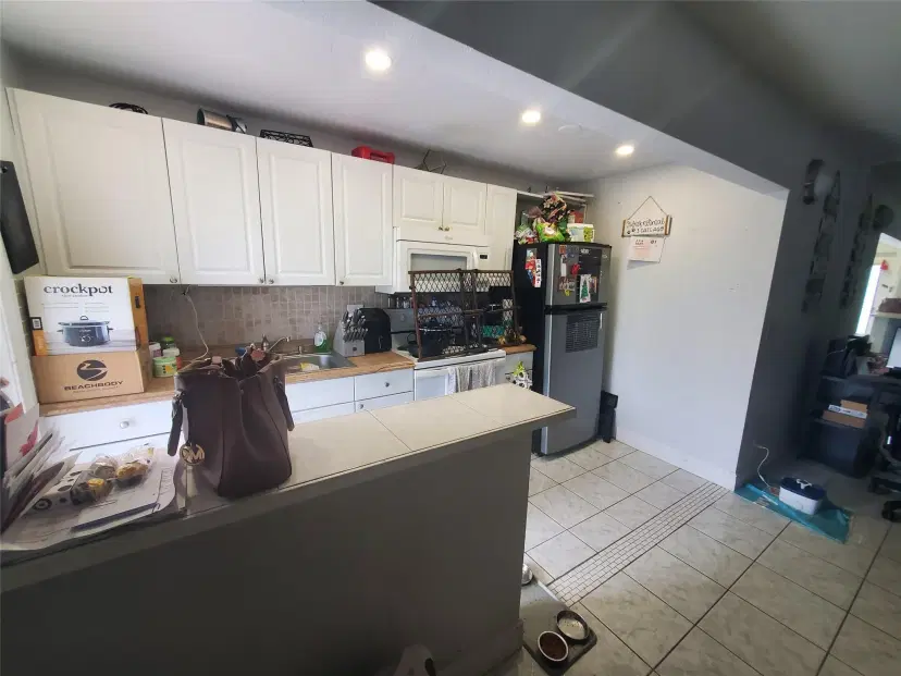Picture of 1021 NE 24Th Ave 30, Pompano Beach FL 33062