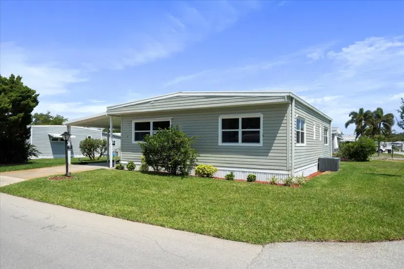 Picture of 309 NE Pinelake Village Boulevard, Jensen Beach FL 34957