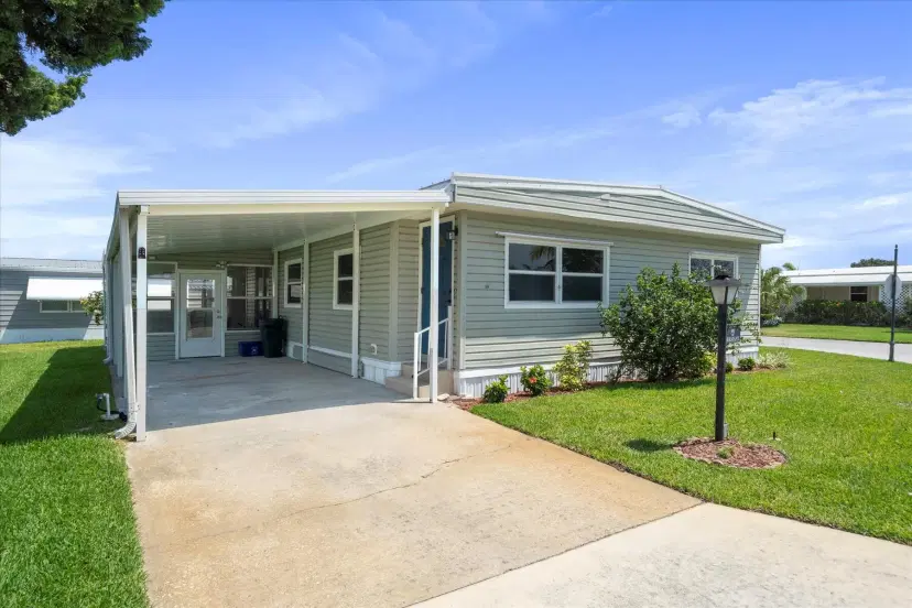 Picture of 309 NE Pinelake Village Boulevard, Jensen Beach FL 34957