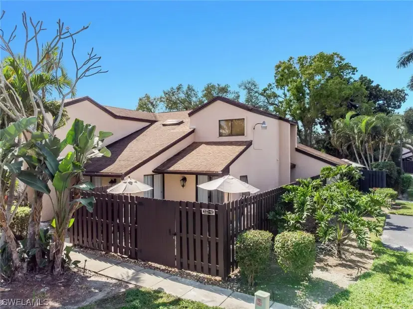 Picture of 7127 Penner Ln 42, Fort Myers FL 33907