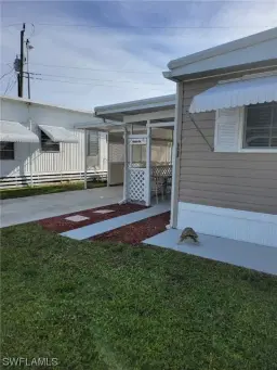 Picture of 20611 Basin Dr, Estero, FL 33928