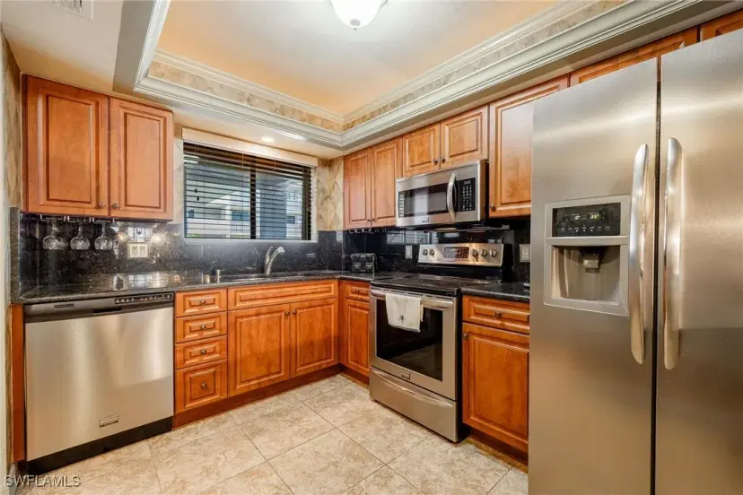 Picture of 2121 Collier Ave 316, Fort Myers FL 33901