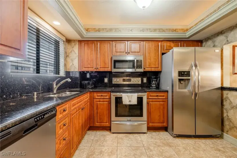 Picture of 2121 Collier Ave 316, Fort Myers FL 33901