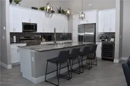 Picture of 3217 NW 41St Ave, Cape Coral, FL 33993