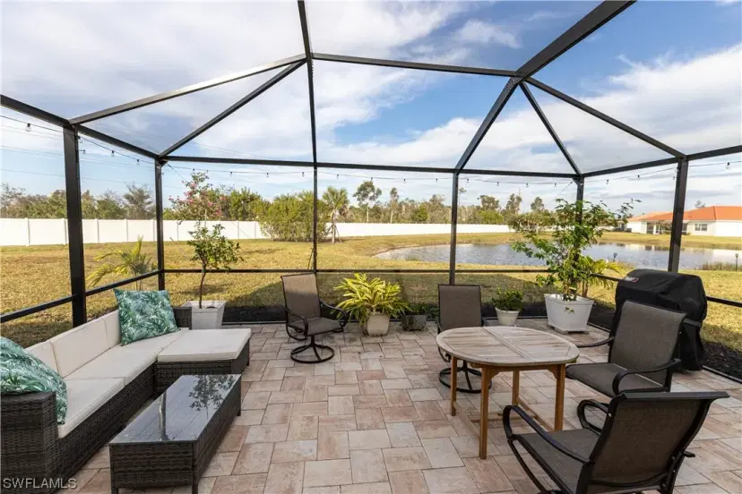 Picture of 2964 Royal Gardens Ave, Fort Myers FL 33916