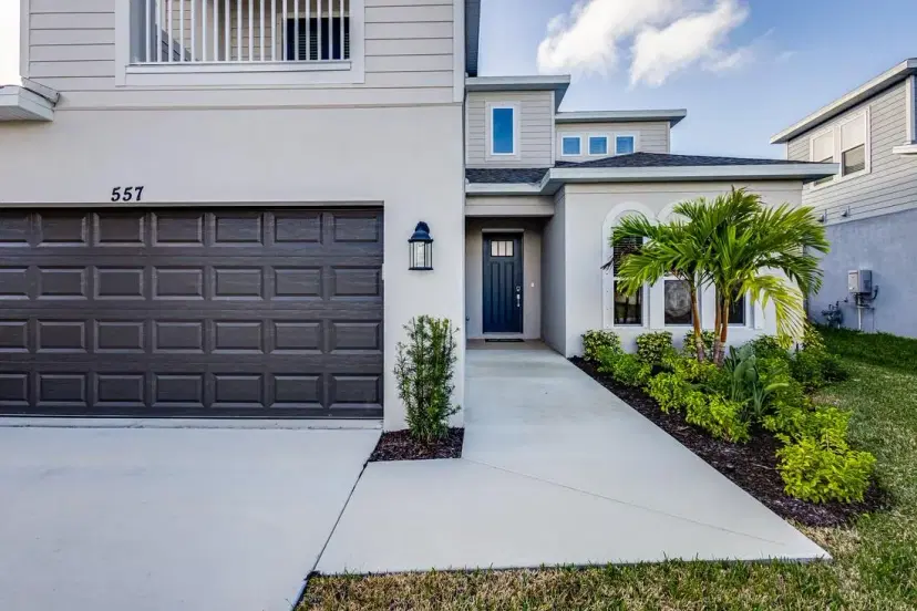 Picture of 557 SE Ranch Oak Circle, Port St Lucie FL 34984