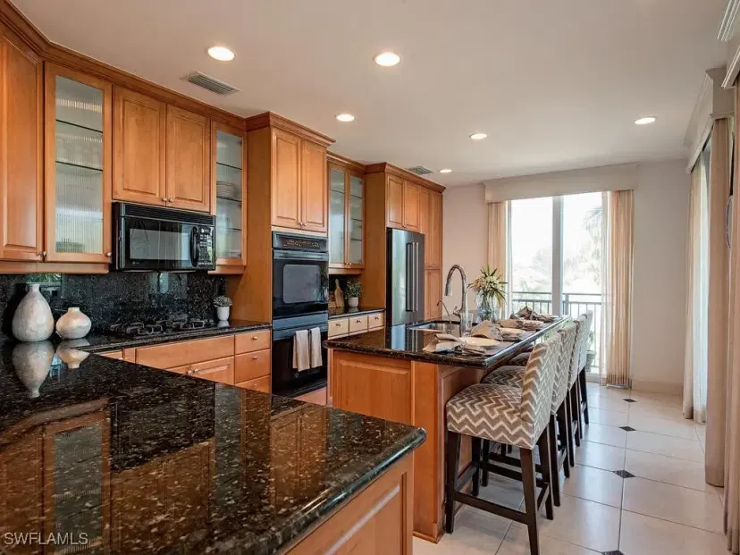 Picture of 1006 5Th St S, Naples FL 34102