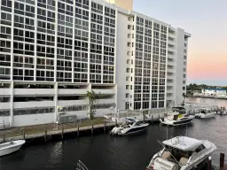 Picture of 3100 NE 48Th Street 305, Fort Lauderdale, FL 33308