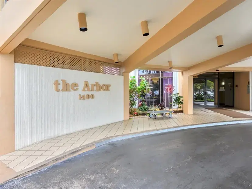 Picture of 1400 Saint Charles Pl 211, Pembroke Pines FL 33026