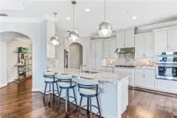Picture of 4770 Via Del Corso Ln 201, Bonita Springs, FL 34134