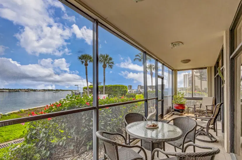 Picture of 11390 Twelve Oaks Way 122, North Palm Beach FL 33408