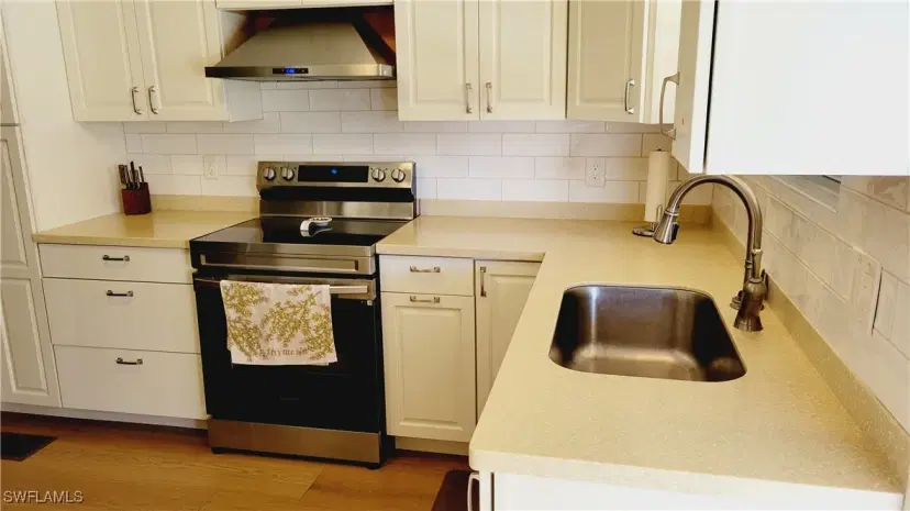 Picture of 123 Sun Cir, Fort Myers FL 33905