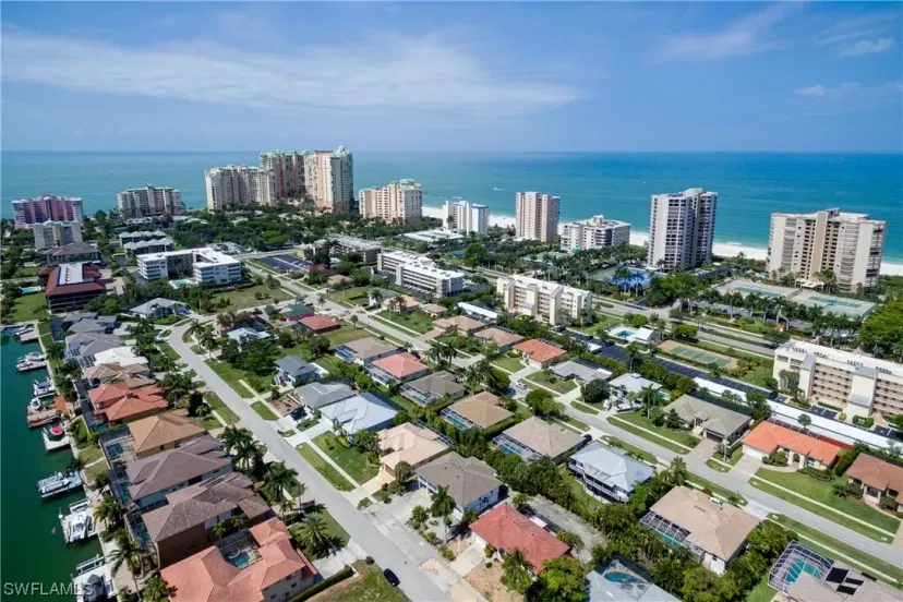 Picture of 832 Swan Dr, Marco Island FL 34145