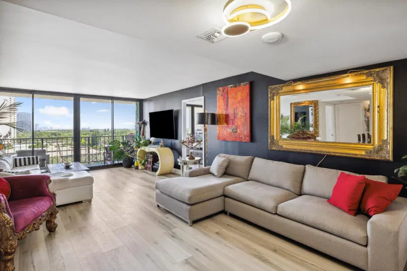 Picture of 5600 N Flagler Drive 704, West Palm Beach FL 33407