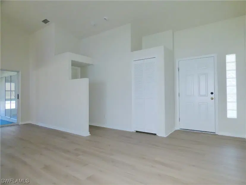 Picture of 13462 Fern Trail Dr, North Fort Myers FL 33903