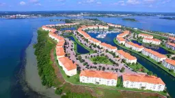 Picture of 4 Harbour Isle Drive E 203, Fort Pierce, FL 34949