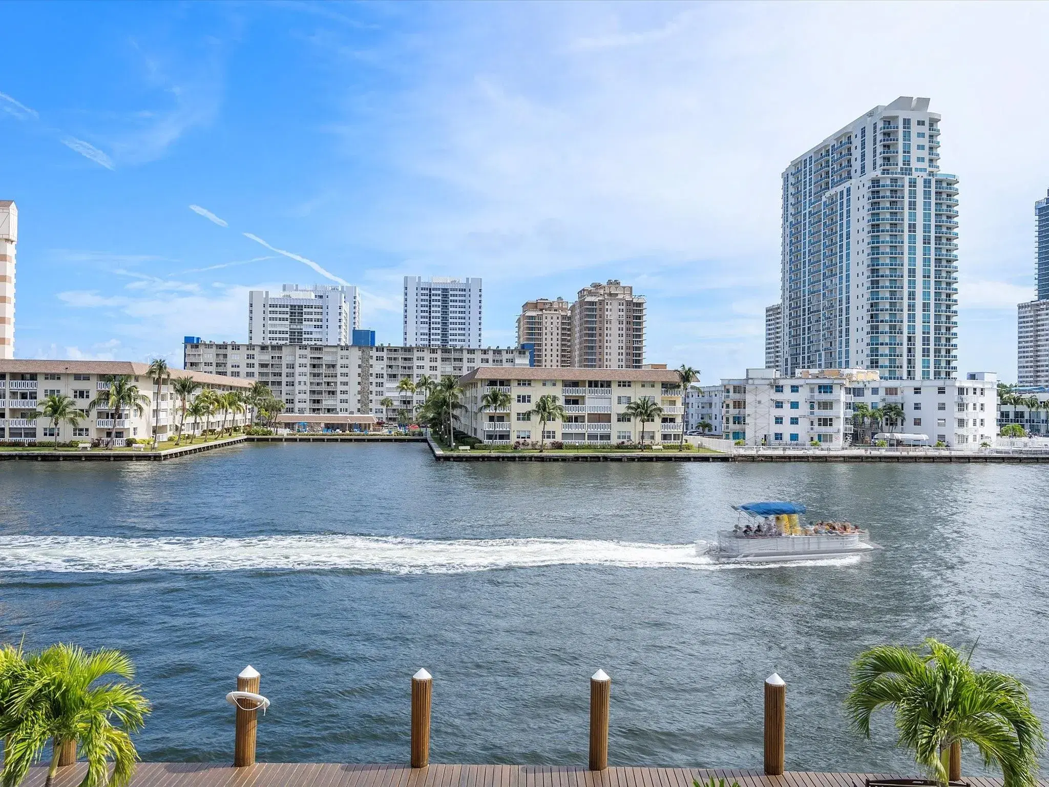 Picture of 111 Golden Isles Dr C1, Hallandale Beach, FL 33009
