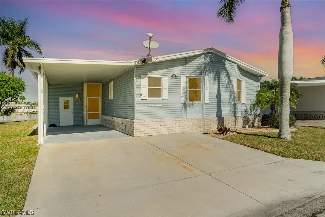 Picture of 17720 Canal Cove Ct, Fort Myers Beach, FL 33931