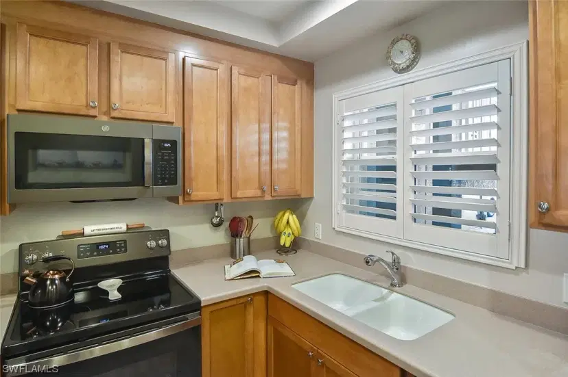 Picture of 2110 W 1St St 101, Fort Myers FL 33901