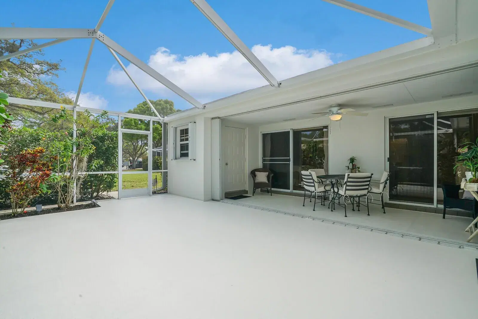 Picture of 9102 Chapman Oak Court, Palm Beach Gardens, FL 33410