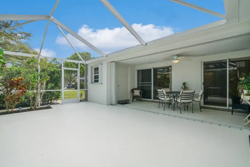 Picture of 9102 Chapman Oak Court, Palm Beach Gardens FL 33410