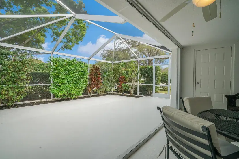 Picture of 9102 Chapman Oak Court, Palm Beach Gardens FL 33410