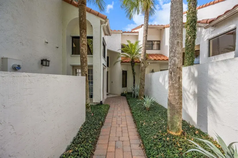 Picture of 2443 Windsor Way Court, Wellington FL 33414