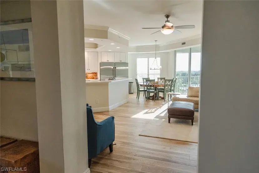 Picture of 295 Grande Way 506, Naples FL 34110