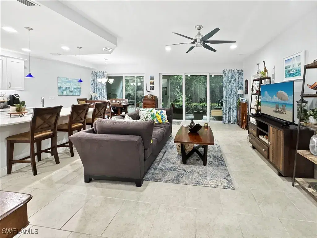 Picture of 2343 Sheen Ln 402, Naples, FL 34120