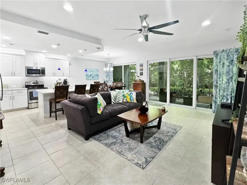 Picture of 2343 Sheen Ln 402, Naples FL 34120