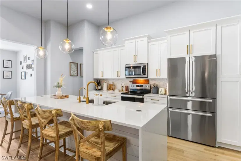 Picture of 215 NW 4Th Pl, Cape Coral FL 33993