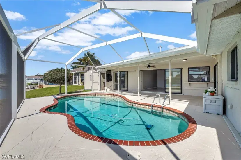 Picture of 4530 W Coral Cir, North Fort Myers FL 33903
