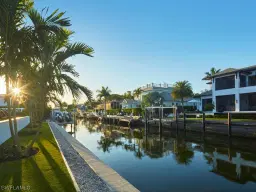 Picture of 595 16Th Ave S, Naples, FL 34102