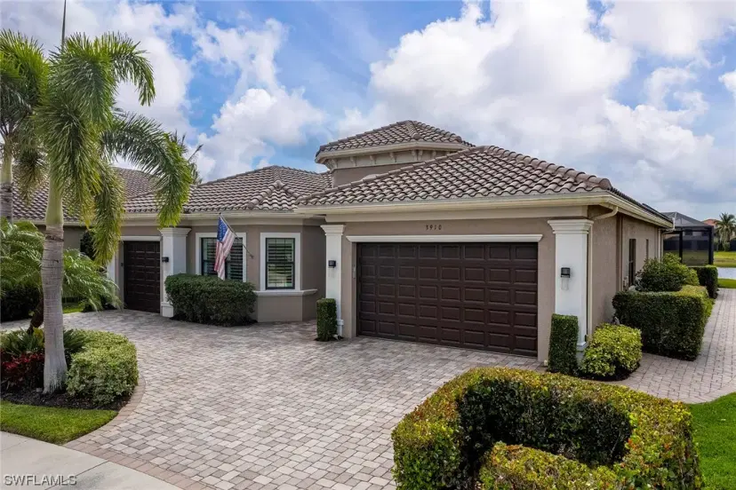 Picture of 3910 Glacier Ct, Naples FL 34119