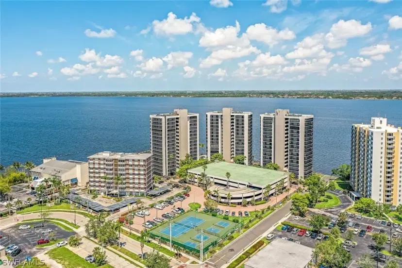 Picture of 1920 Virginia Ave 1502, Fort Myers FL 33901
