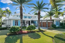 Picture of 575 Palm Cir E, Naples, FL 34102
