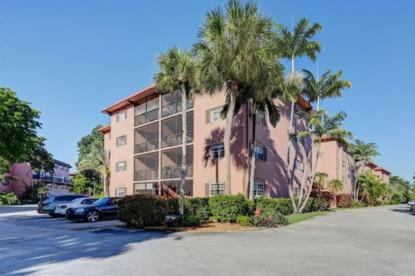 Picture of 630 Tennis Club Dr 307, Fort Lauderdale FL 33311