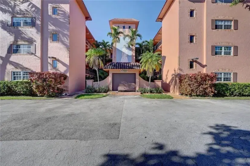 Picture of 630 Tennis Club Dr 307, Fort Lauderdale FL 33311