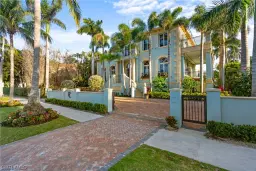 Picture of 40 5Th Ave S, Naples, FL 34102