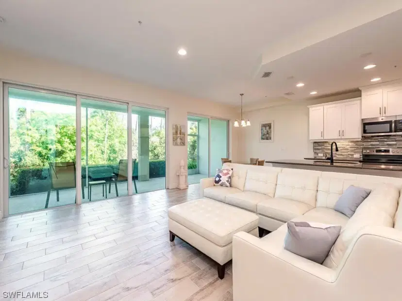 Picture of 6981 Avalon Cir 1203, Naples FL 34112