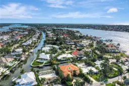 Picture of 1835 Kingfish Rd, Naples, FL 34102