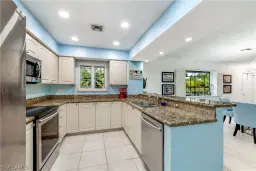 Picture of 1608 Spoonbill Ln B, Naples, FL 34105