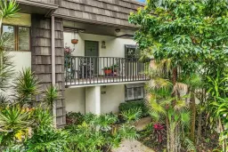 Picture of 1608 Spoonbill Ln B, Naples, FL 34105