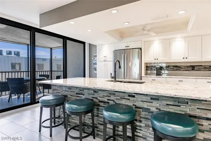 Picture of 1191 Middle Gulf Dr # 4A, Sanibel FL 33957