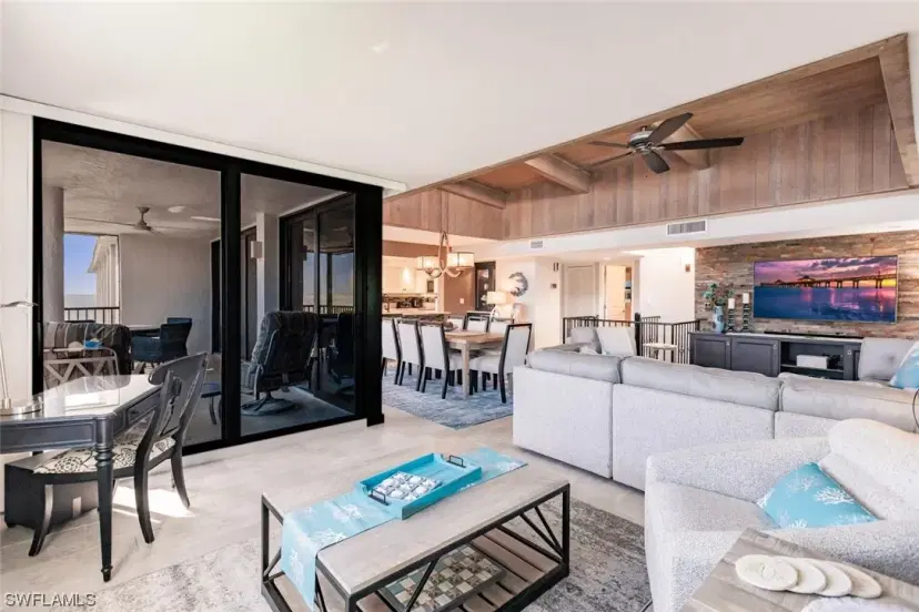 Picture of 1191 Middle Gulf Dr # 4A, Sanibel FL 33957