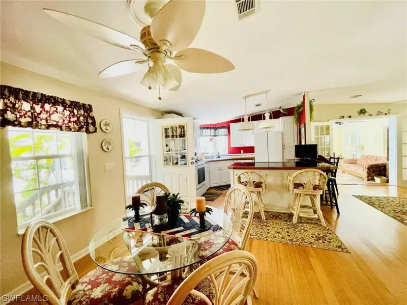 Picture of 3064 Sloop Ln, St. James City FL 33956