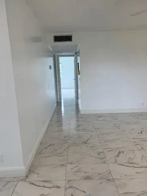 Picture of 140 Flanders C, Delray Beach FL 33484