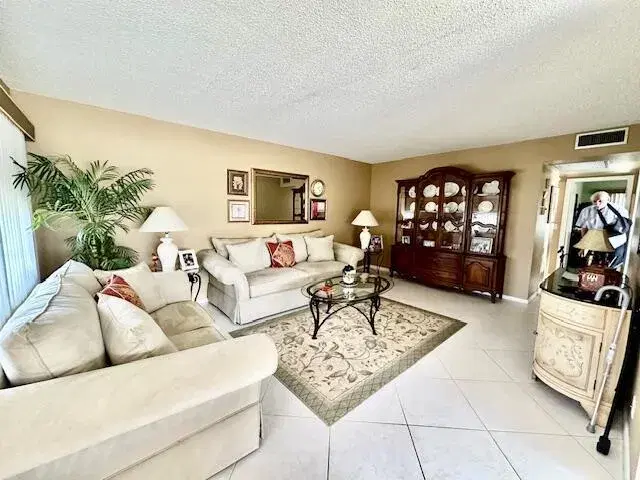 Picture of 15 Preston A, Boca Raton FL 33434